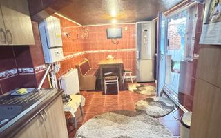 De vânzare casă cu 4 camere, garaj - Poză 15