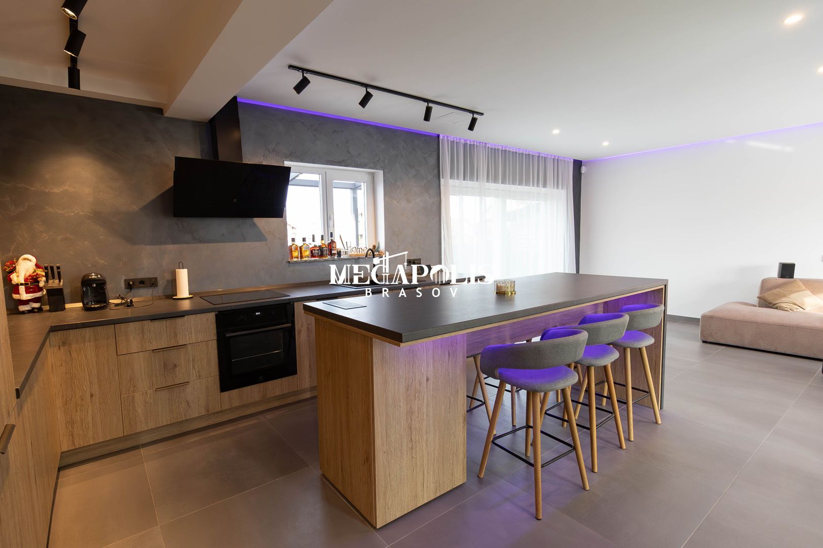 Casă Tip Triplex  Brașov Cartier Izvor - Poză 1