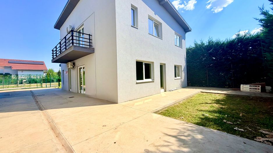 Casa individuală de închiriat - Giroc intrare - Poză 2