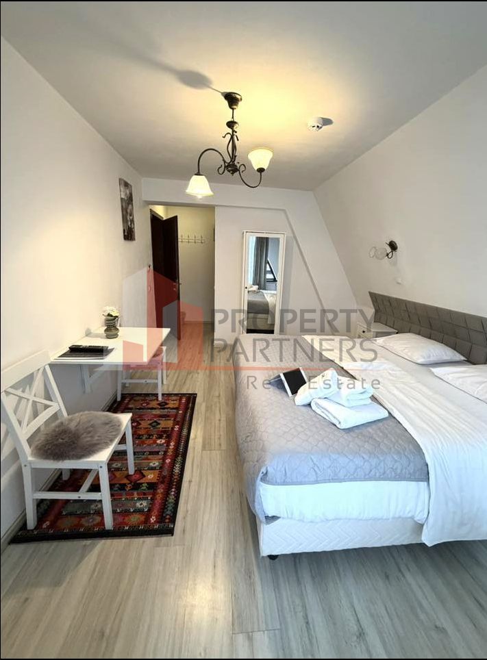 Pensiune la cheie de vânzare în Bran – Afacere cu 10 camere plus piscina - Poză 27