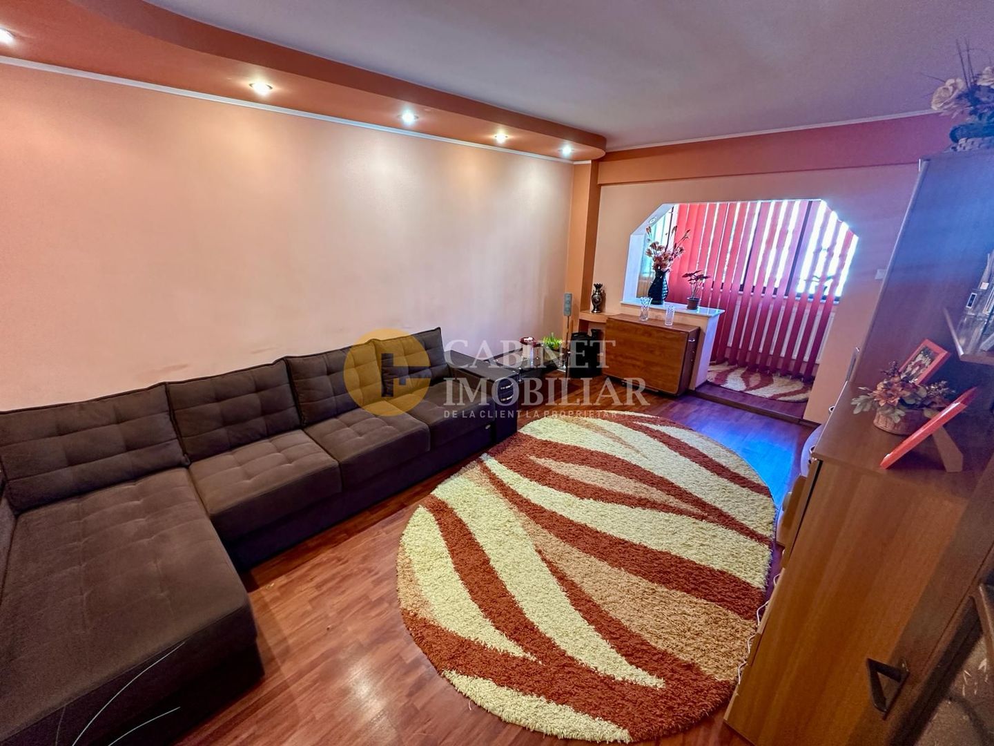 2 Camere Decomandat - Etaj 2 -  Zona Rond Zimbru - Poză 4