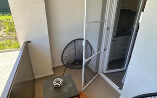 Apartament mobilat-utilat, cu 2 camere, balcon, parcare si boxa - Poză 4