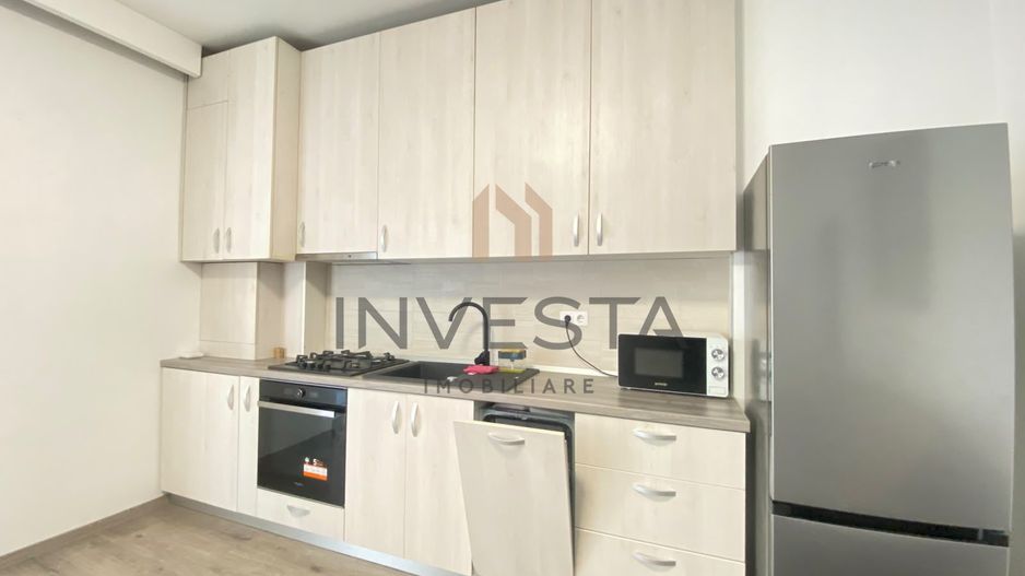 Apartament cu 3 camere de inchiriat si loc de parcare, strada Campina - Poză 3