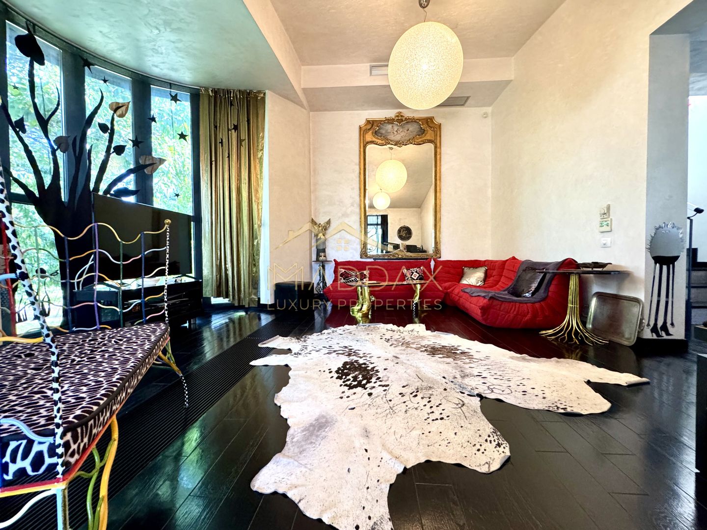 Vila cu 5 camere *344mp* + 800mp Teren // Zona Bucurestii Noi - Poză 4