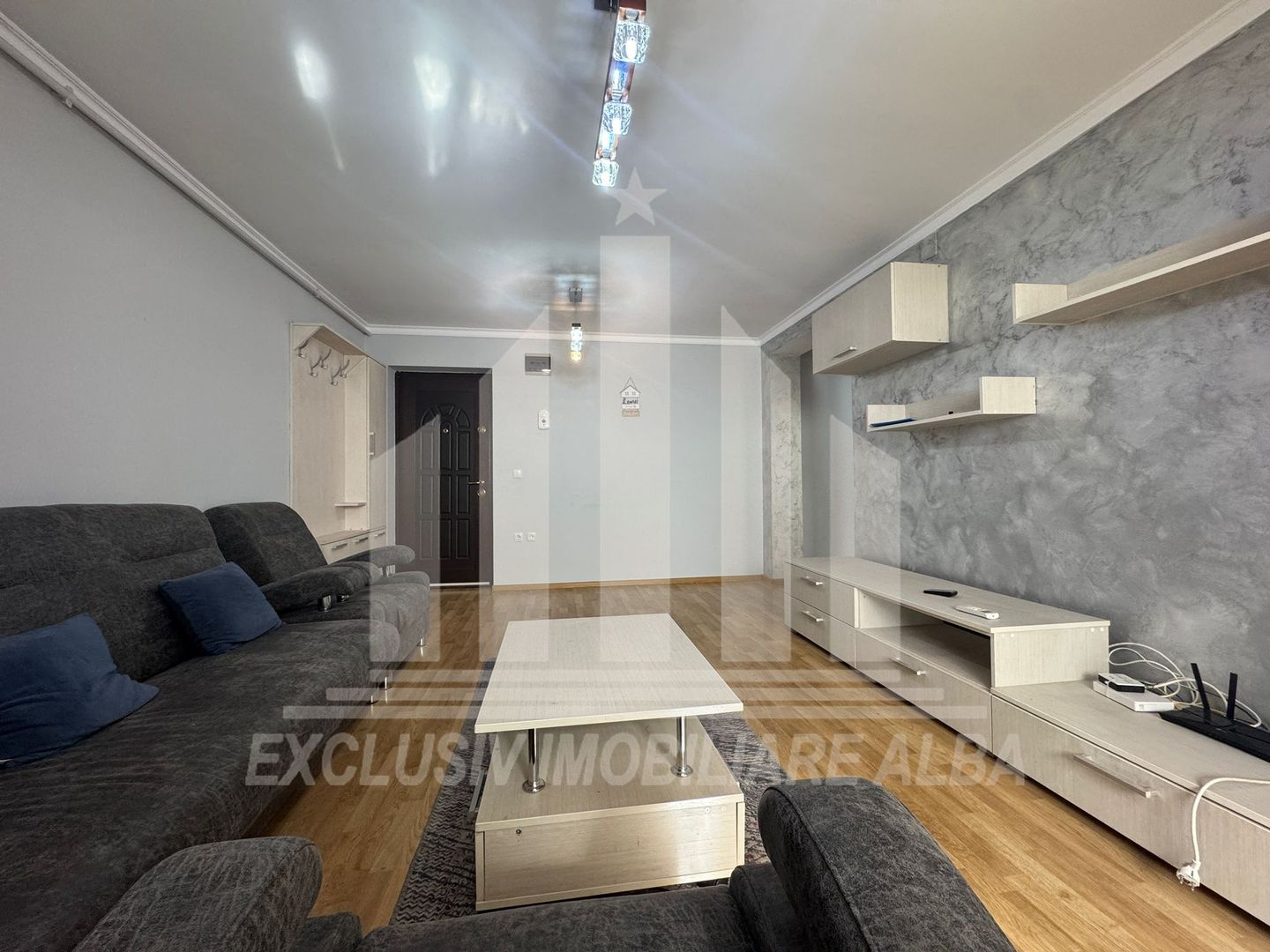 Apartament cu 3 camere decomandate de vanzare, Cetate - Poză 1