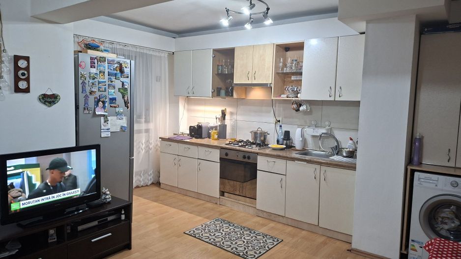 Apartament 2 camere Mazepa 2,cu vedere la Dunare - Poză 2