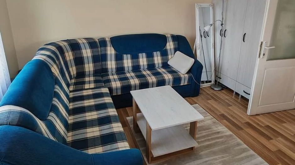 apartament la casa - zona Unirea - 3 camere - bucatarie - baie - teren generos - Poză 2