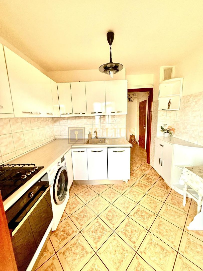 Apartament cu 3 camere in zona Girocului - Poză 10