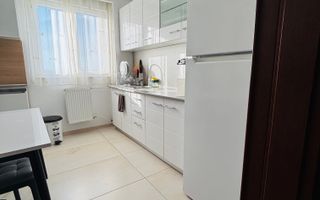 Apartament cu 3 camere, decomandat, Rogerius - Poză 2