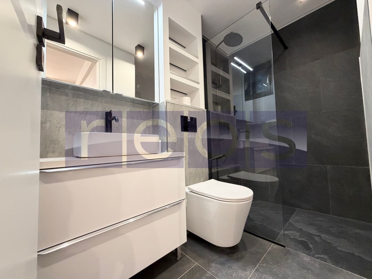 VANZARE 4 CAMERE | RENOVAT COMPLET | MAGHERU – UNIVERSITATE | MOBILAT PREMIUM - Poză 9