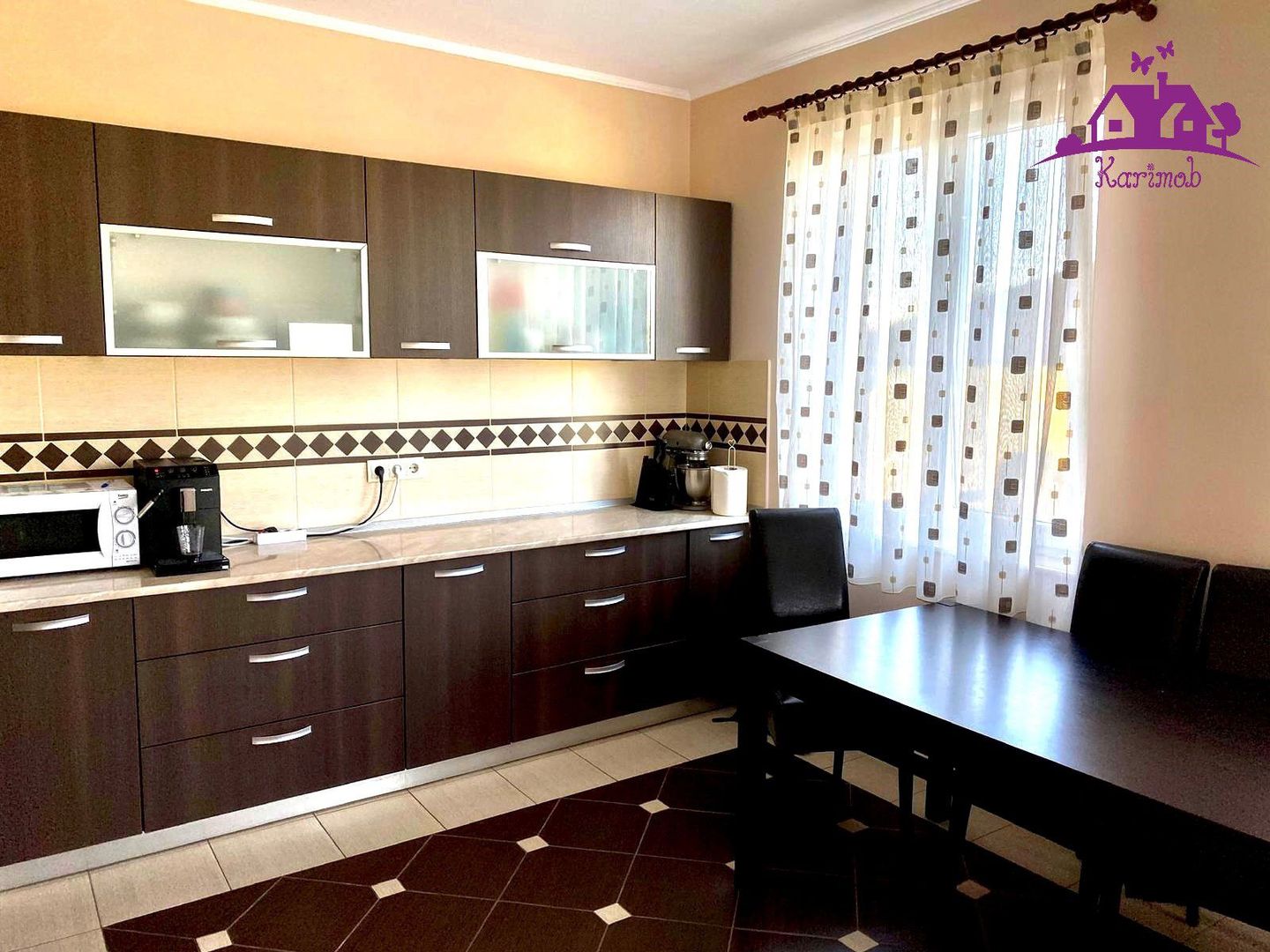 Casa lux in localitatea Sânmartin - Poză 4