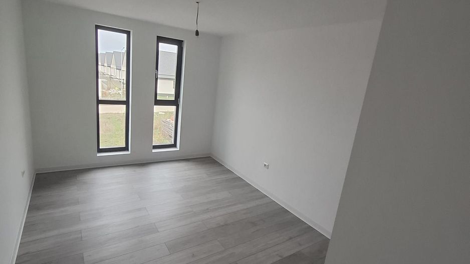 Casa 4 camere Comuna Berceni / Primaverii - Poză 12