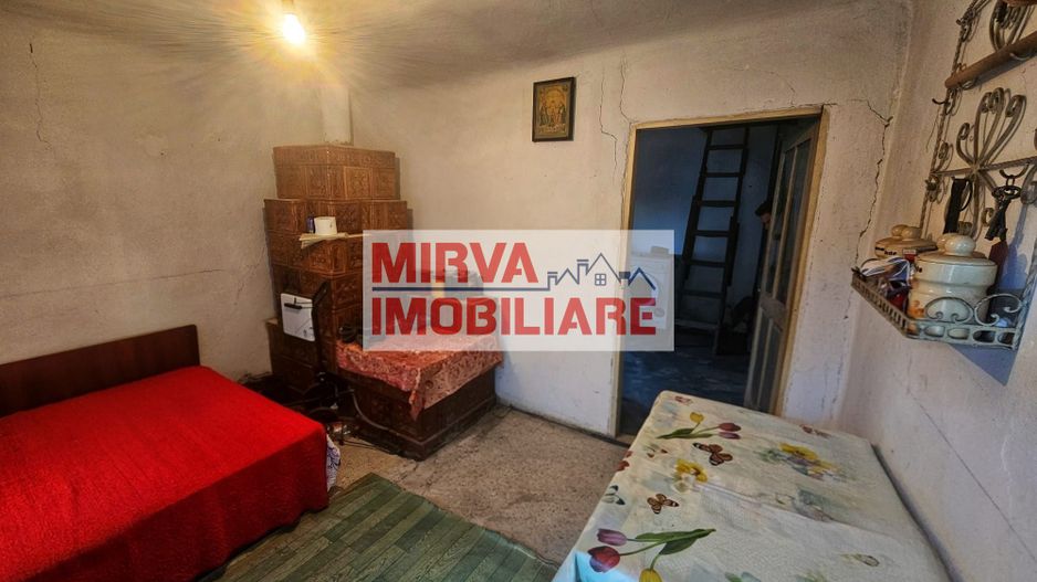 Exclusivitate! Casă cu teren generos în Sat Olteni, Com.Teișani - Poză 18