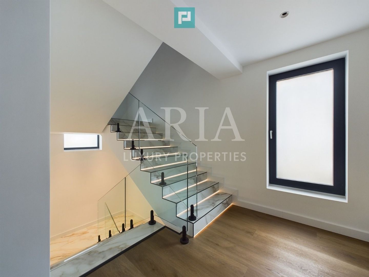 WATERFRONT VILLA 2024 POOL - Poză 10