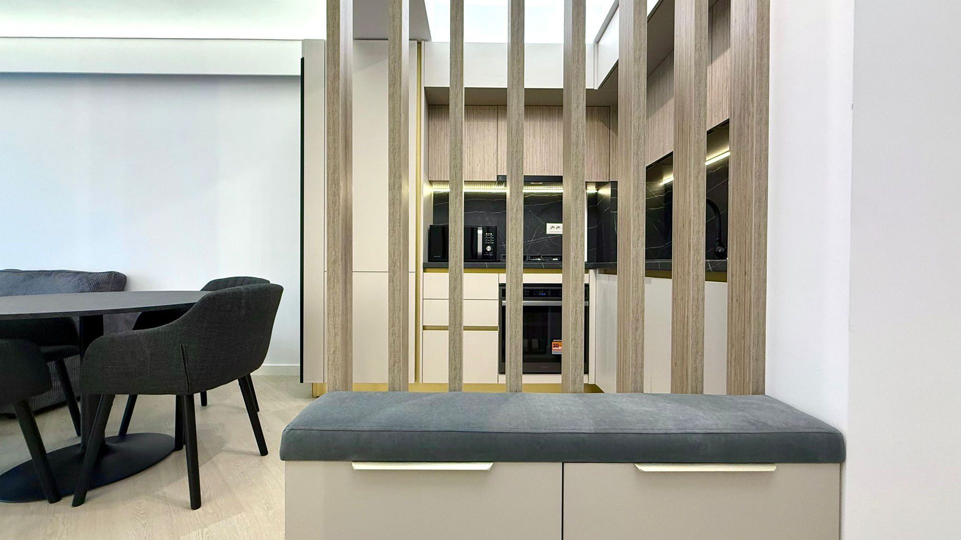 INCHIRIERE DOUA CAMERE CORTINA NORTH - Poză 9