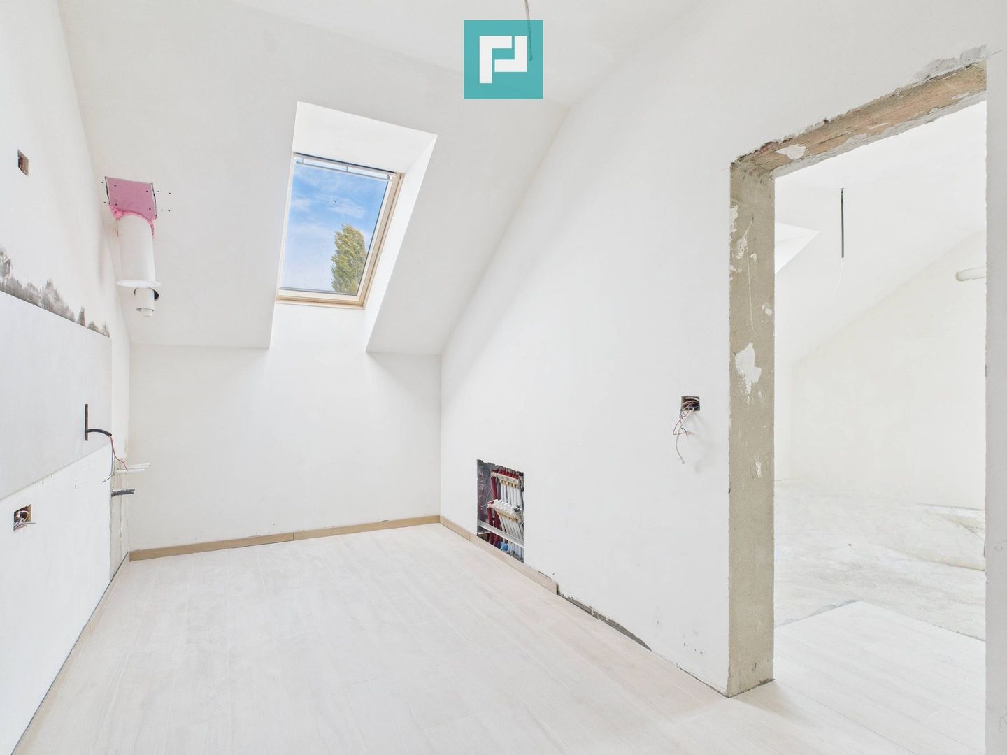 Apartament 54 mp spațios la mansardă în Freidorf - Poză 8