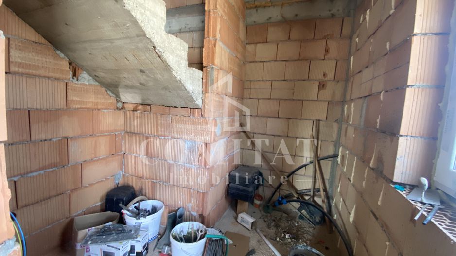 Casă individuală de vânzare | Dispunere pe 2 niveluri | Dezmir - Poză 11