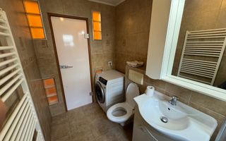 Disponibil imediat. Etaj 1. Centrala proprie. Vedere pe 2 parti. - Poză 15