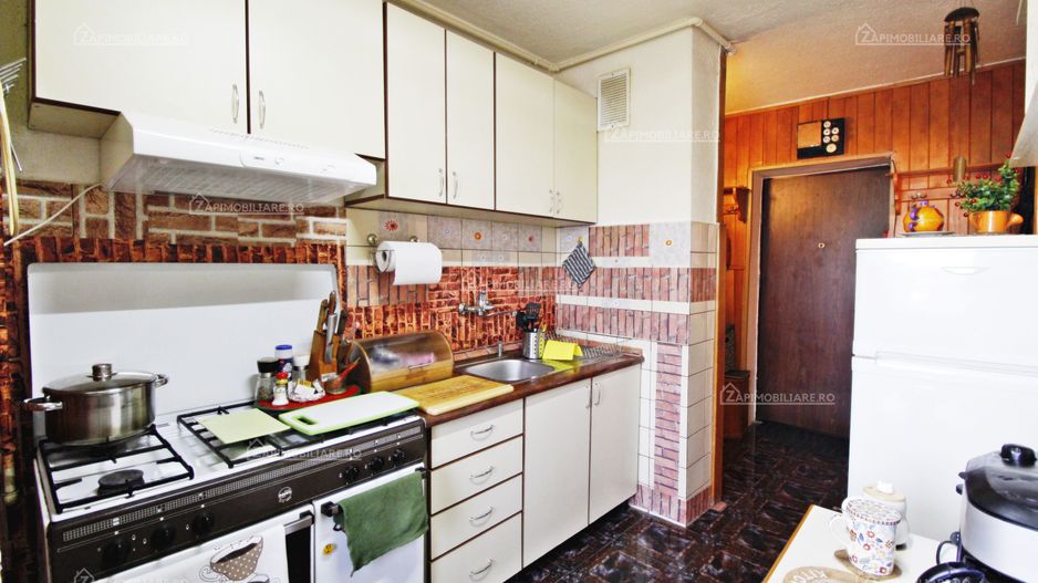 Tudor - Ap 3 cam - Etaj 1 cu balcon închis - Str. PandurilorZona Eon - Poză 7