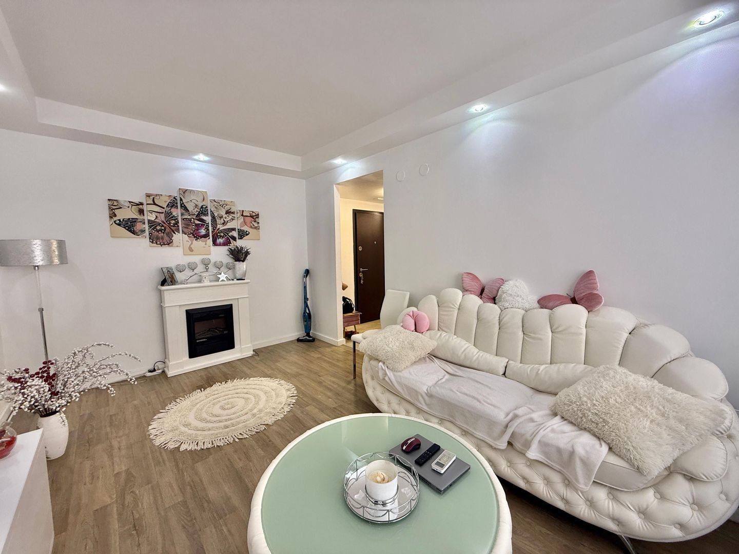 COSMOPOLIS - Apartament cu 2 camere, mobilat si utilat. - Poză 3