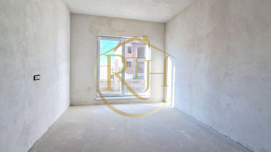 Oferim spre vanzare Case-Duplex cu 4 camere, situate in Giroc, zona buna - Poză 8