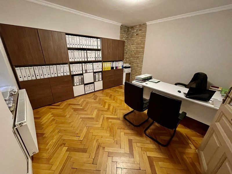 Birou in Piata Unirii - Poză 3