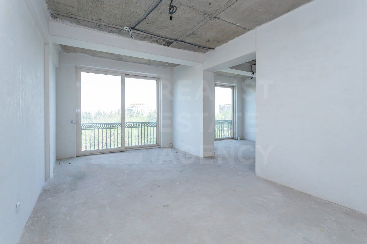 Apartament spațios cu 3 camere pe str. Trandafirilor - Poză 4