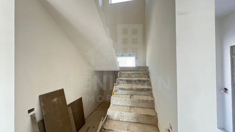 Casa-5 camere-P+1+P-147mp utili-600mp teren-Utilitati-Sanpetru - Poză 11