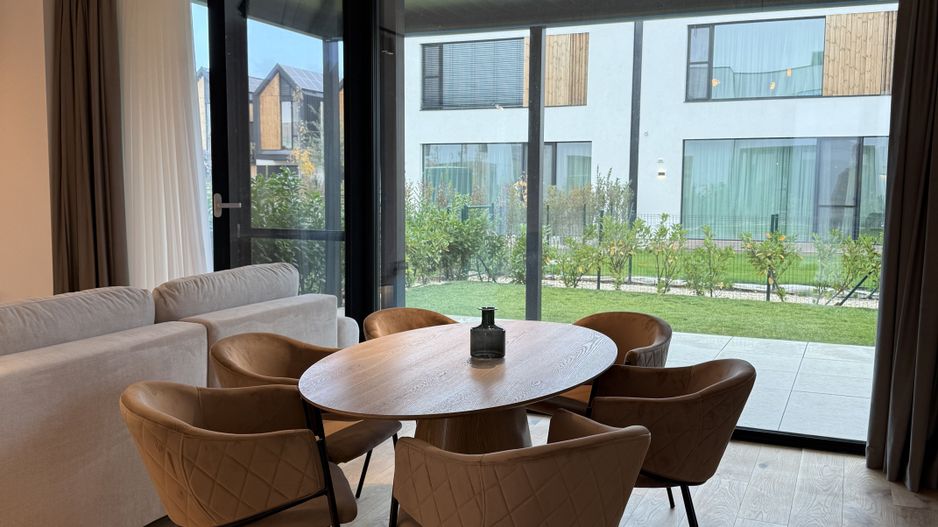 Vila tip UV03 mobilata complet in Amber Forest-prima inchiririere - Poză 11