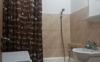 Garsoniera la 200m de metrou Crangasi - Poză 4