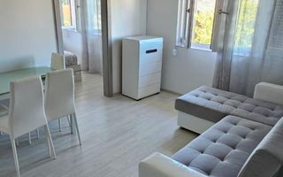 vand apartament 2 camere ,zona centrala - Poză 1