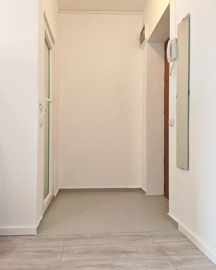 GARSONIERA  COCHETA  CENTRALA PROPRIE METROU ZONA MIHAI BRAVU - Poză 3