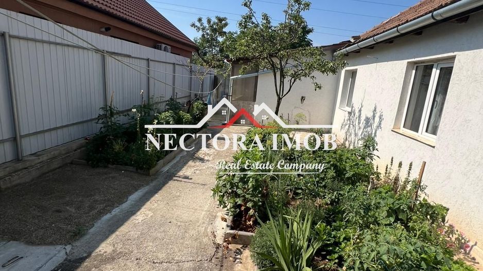 NECTORA IMOB-Casa 5 camere, 2 bai, 2 terase, 180 mp, Episcopia,Utilata - Poză 16