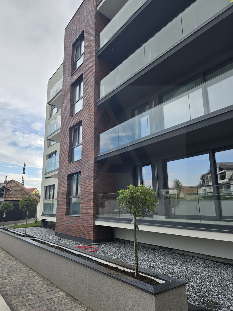 Apartament premium 75 mp utili cu parcare subterana si boxa Central - Poză 4