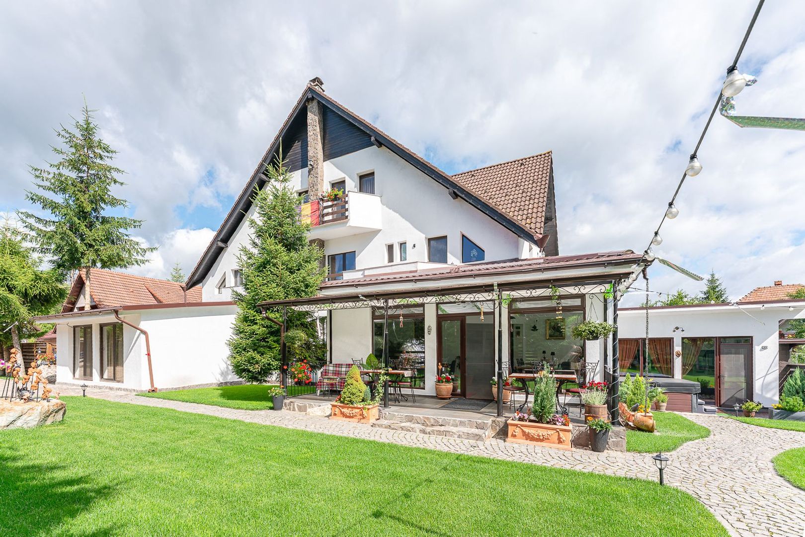 Pensiune de vânzare în Bran, cu rating 9.8 Booking și 4.9 Google - Poză 3