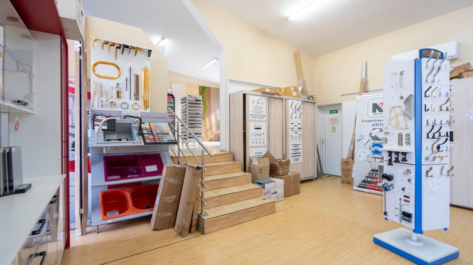 Spatiu Comercial, cu depozit, locuri de parcare, Iosia - Poză 9