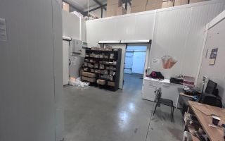 HALĂ INDUSTRIALĂ CU TEMPERATURĂ CONTROLATĂ ȘI TEREN DE 931 MP, OTOPENI - Poză 8