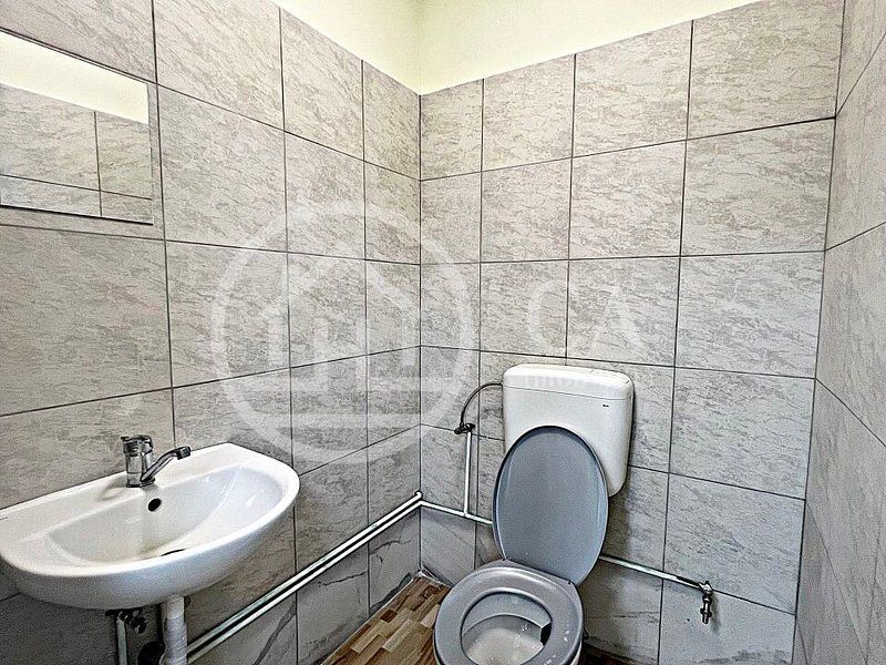 Spatiu comercial cu 5 camere de inchriat in Cantemir, Oradea - Poză 11