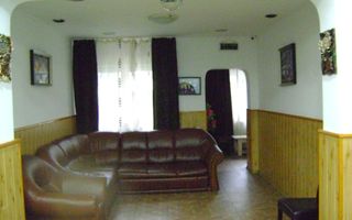 Pensiune de vanzare P+E Busteni - central - Poză 18