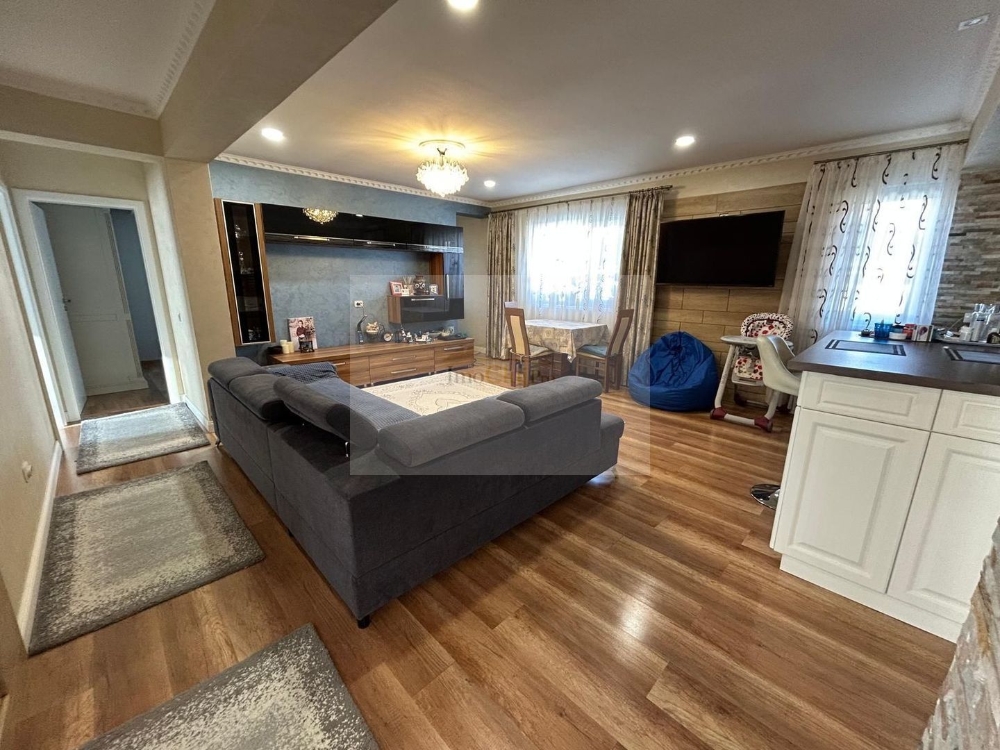 Apartament ideal pentru familie – 4 camere | Iris| singur pe nivel - Poză 1