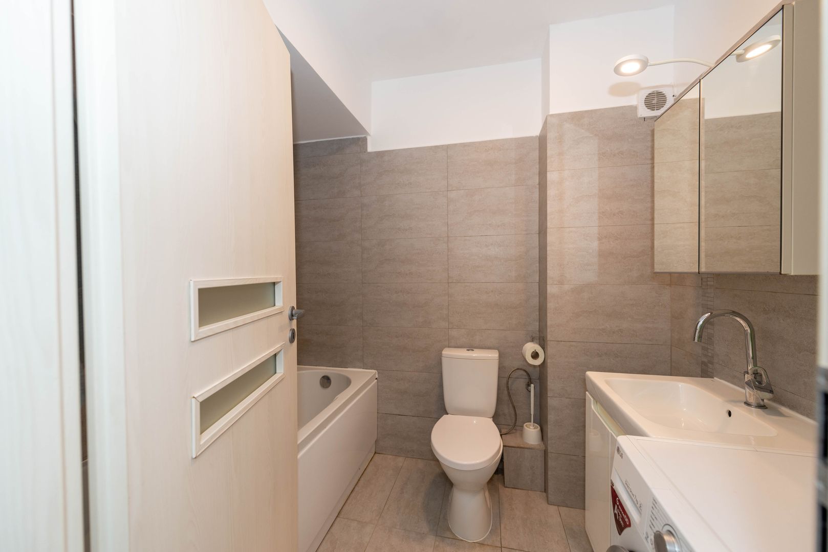 Apartament cu 2 camere de vanzare Metropolitan Residence Brauner - Poză 4