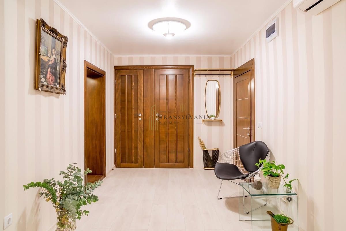 Apartament cu 2 camere în Inima Sibiului - Poză 1