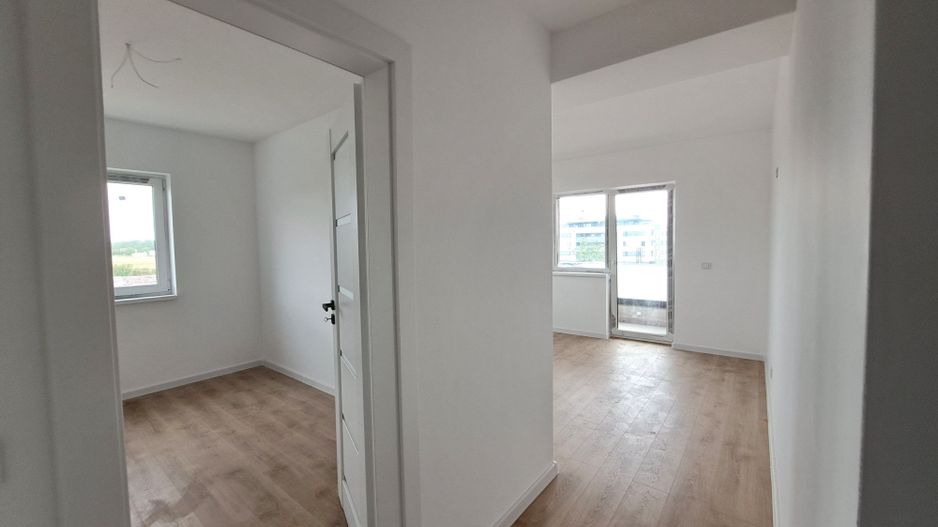Apartament 3 camere, 2 bai, balcon mare - Sibiu - Poză 11