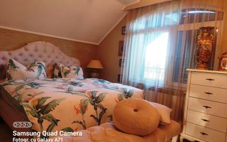 Casa lux cu 5 camere in Rontau - Poză 14