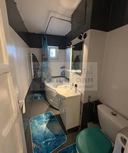 Apartament 2 camere decomandat zona Cug - 106.000 Euro - Poză 3