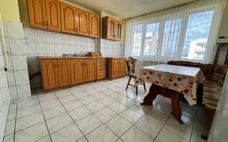 Apartament 3 camere decomandat 76 m² cu 2 băi - Poză 4