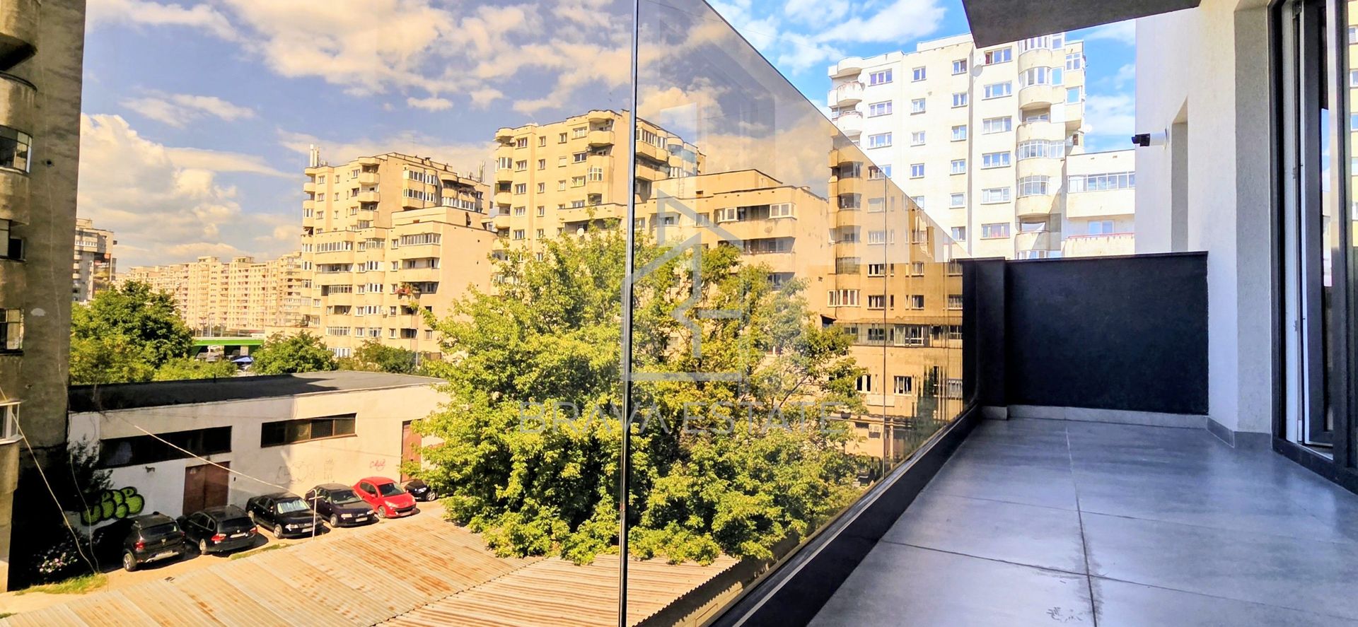 Apartament tip studio, 42mp, balcon, parcare, zona FSEGA - Poză 2