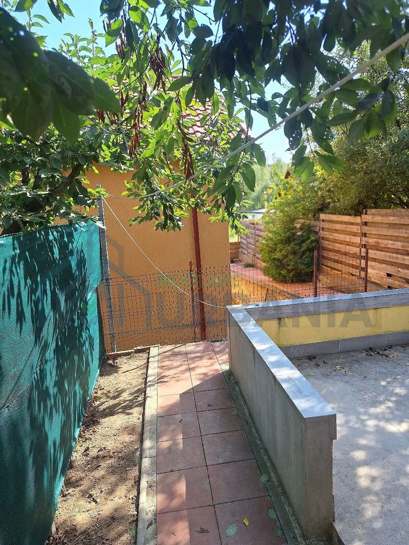 Casă de închiriat în Bucium, zona Hotel Belaria, strada Fermei - Poză 4