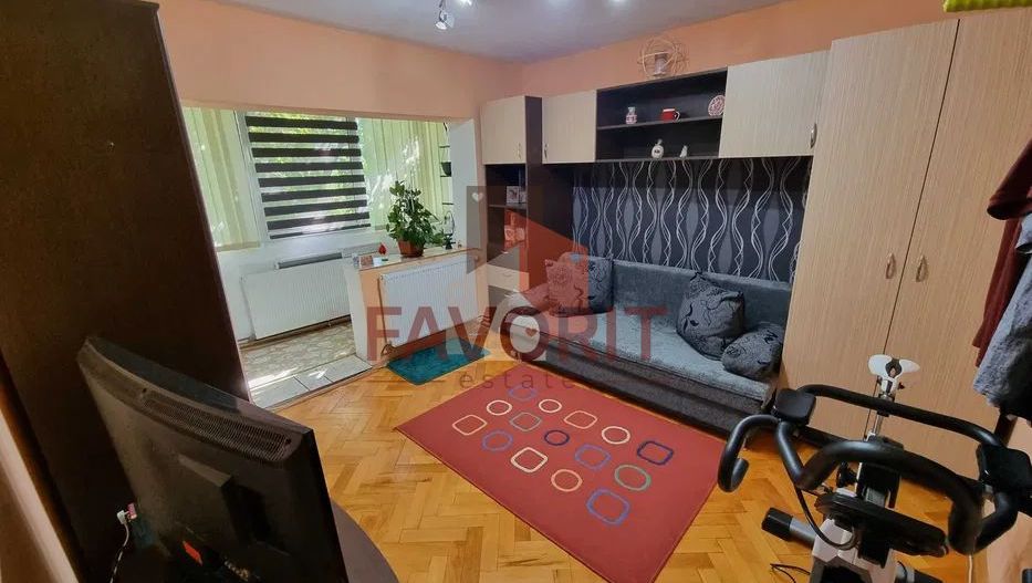 Apartament 3 camere decomandat, zona Aradului - Poză 3