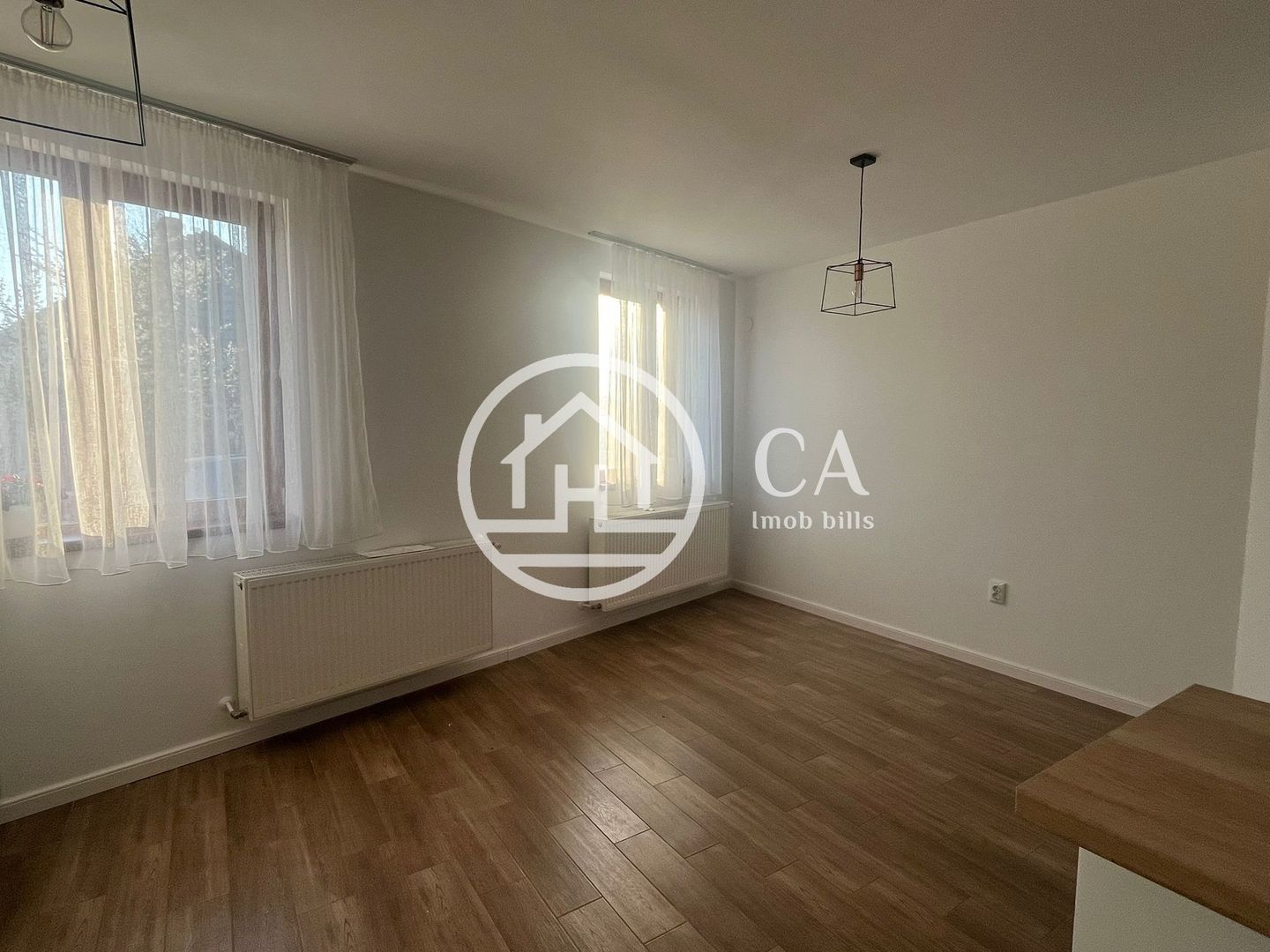 Casa de închiriat cu 4 camere in zona Iosia Nord, Oradea - Poză 2